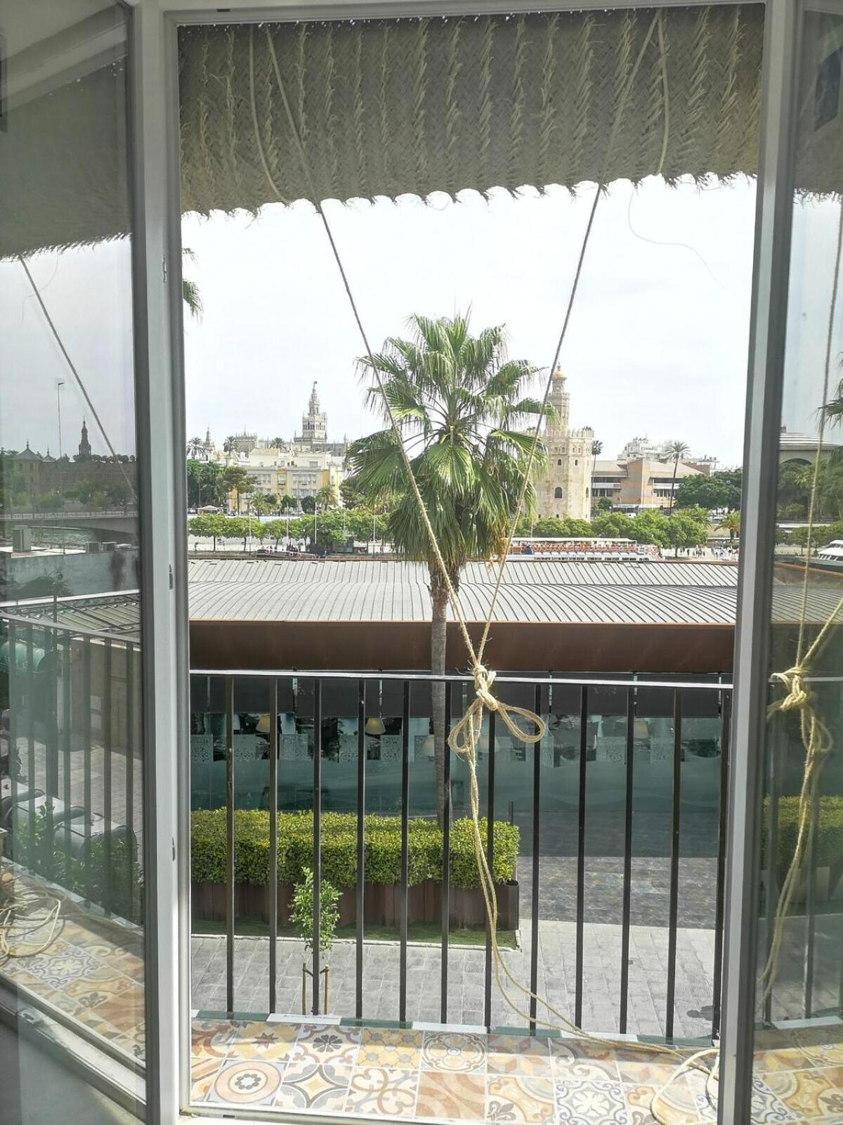 Villa Betis Del Oro Sevilla Exterior foto